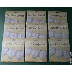 "A Beistle Creation" Vintage Valentine Wedding Birthday Lace Heart Garland 12 ft